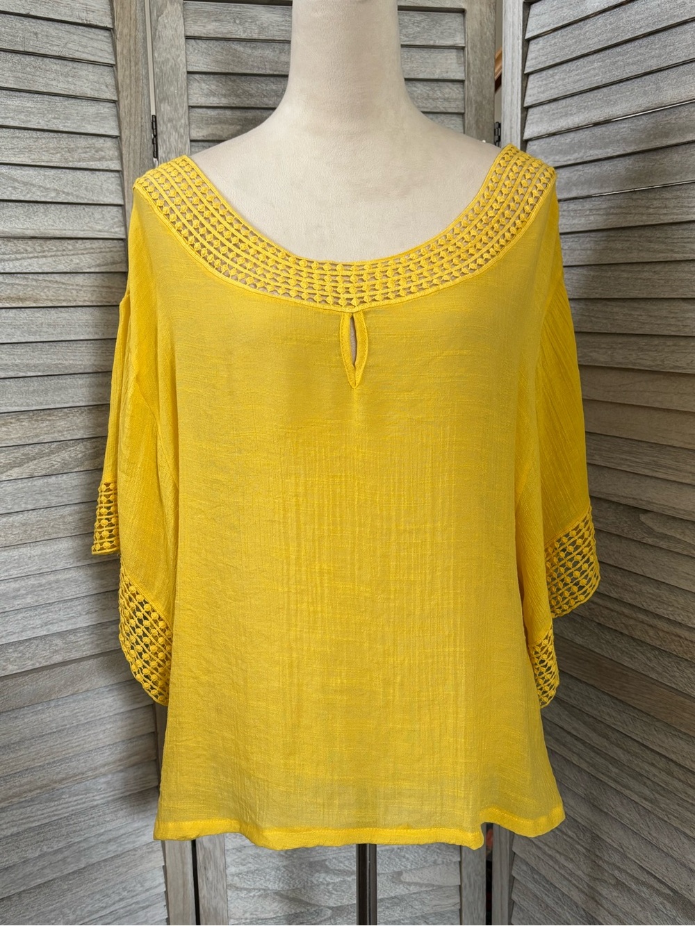 Maria Gabrielle Plus SZ 1X Sunshine Yellow BoHo Crochet Peasant Style Flowy Top